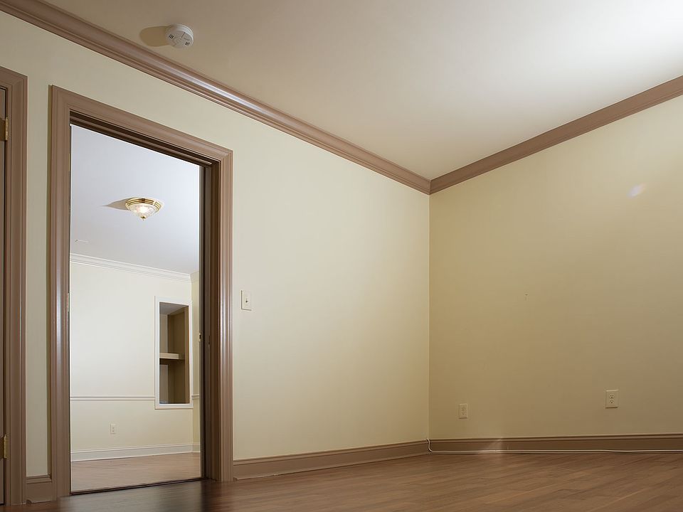 1st image of 526 N High Street # Fl 2nd