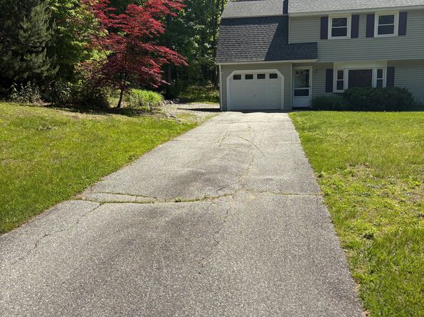11 Deerwood Dr #A
