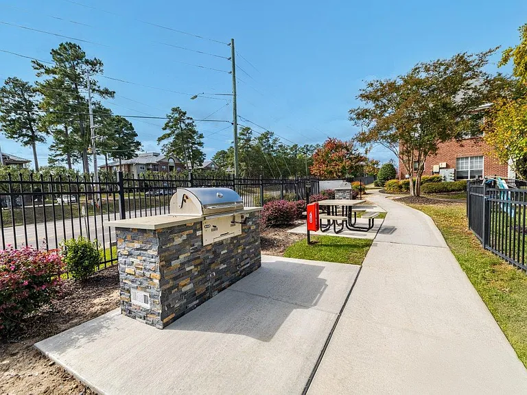 Westlake at Morganton Apartment Homes — Photo 24