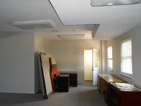 2nd image of 861 Hempstead Tpke