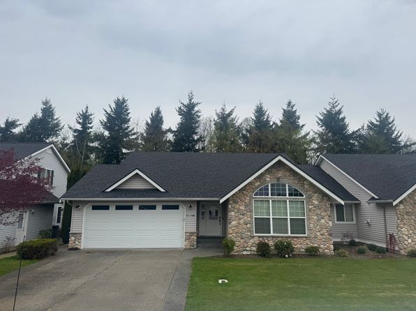 2261 James Cir
