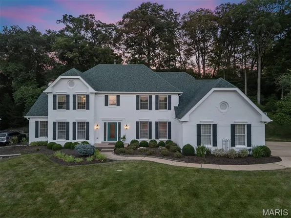 17527 Adams Way Ct, Chesterfield, MO 63005