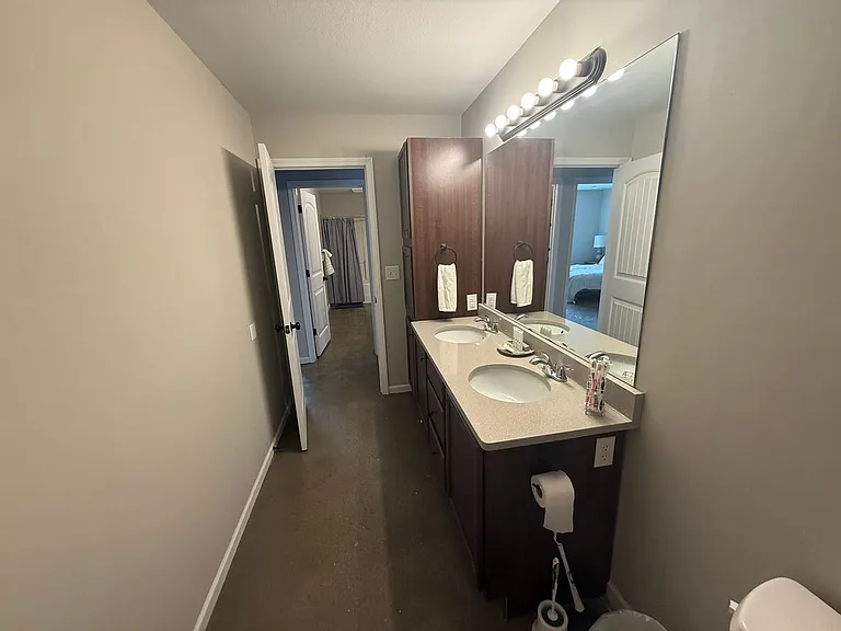 1409 Paris Rd #101 — Photo 27