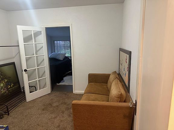 2nd image of 280 Glenbrook Dr