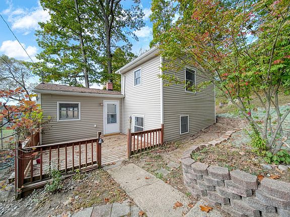 2nd image of 209 North Dr