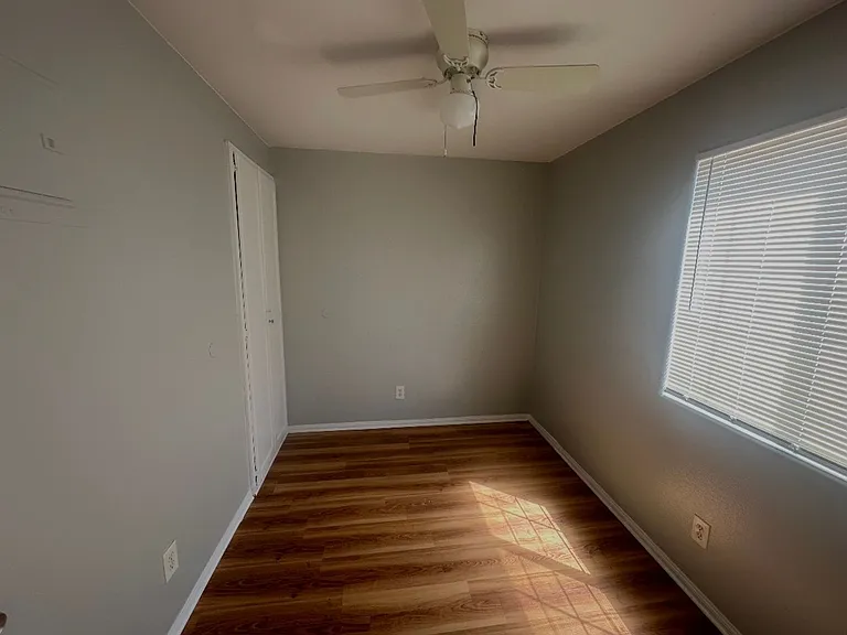 1042 Gaviota LB — Photo 7