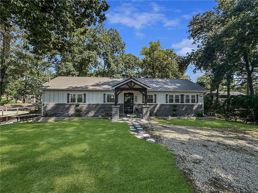 15872 N Bluebird Dr photo 1