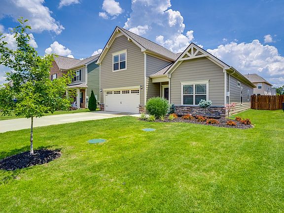 2nd image of 1143 Cotillion Dr