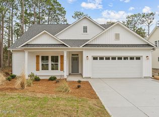 716 Fifty Lakes Dr, Southport, NC 28461