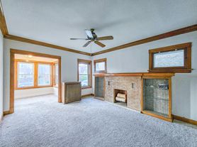 3338 W Cullom Ave, Chicago, IL