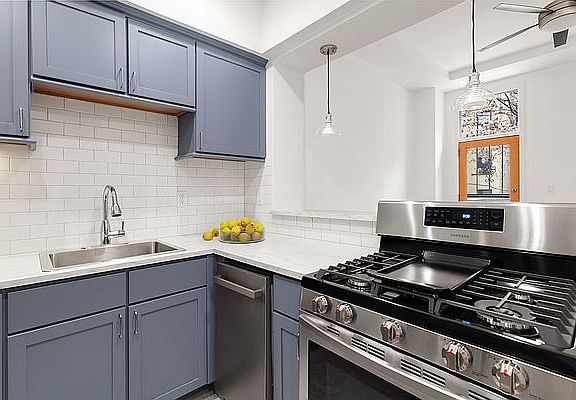 5th image of 164 W 133rd St #1