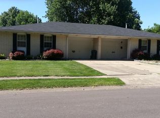 2115 Austin Dr, Springfield, IL 62704