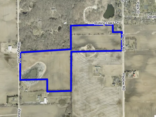Peplow Rd, Burlington, IL 60109