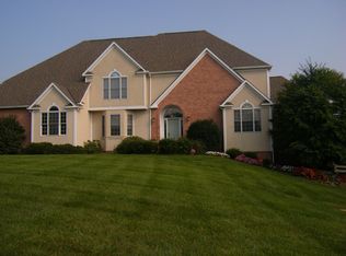 2 Ivy Brook Farm Ct, Hunt Valley, MD 21030
