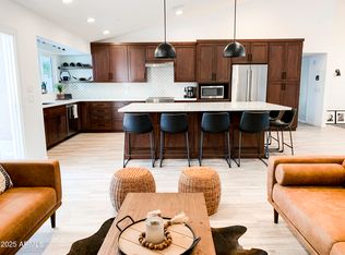 9067 E Larkspur Dr, Scottsdale, AZ 85260