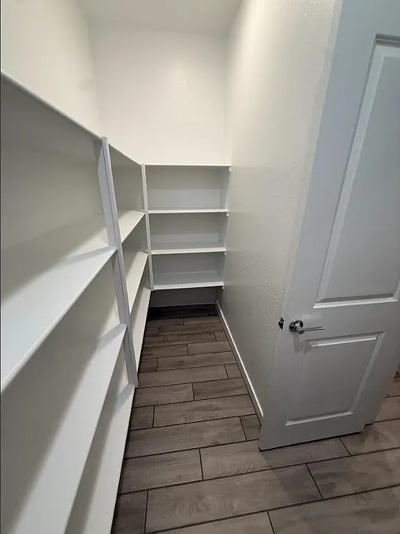 4 bed, 2142 sqft, $2,500 — Photo 4