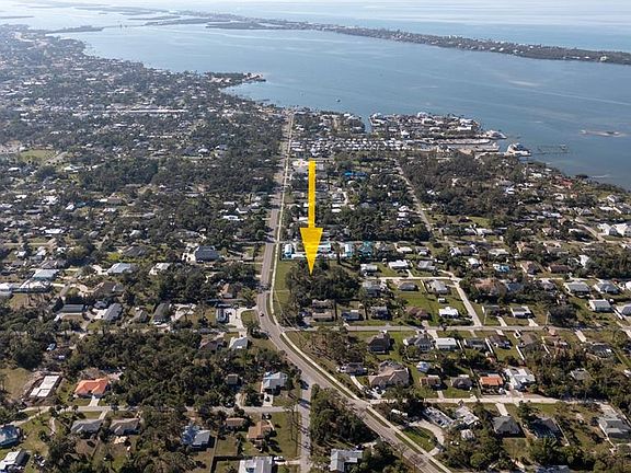 2nd image of Old Englewood Rd #7