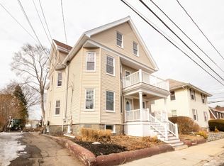 123 Selwyn St FLOOR 2, Roslindale, MA 02131