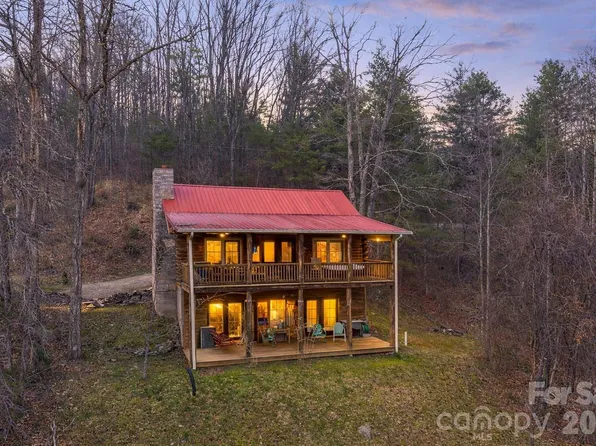 409 Hamlet Dr, Hamlet, NC 28714