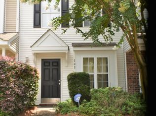 202 Yellow Hawthorn Cir, Summerville, SC 29483