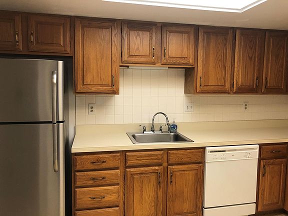 2nd image of 1030 N Harrison Ave APT 301