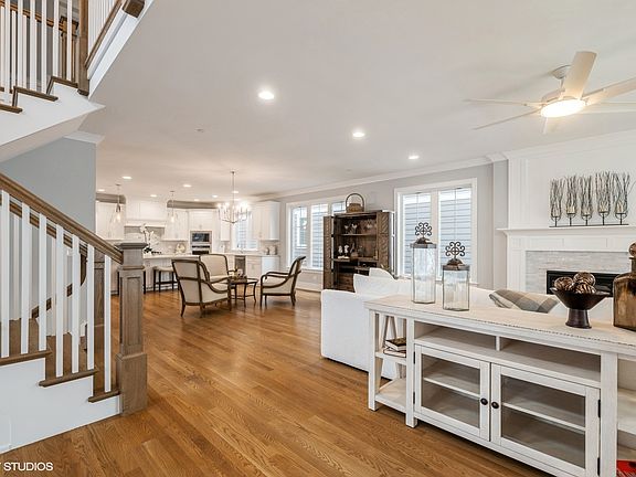 4th image of 548 Catherine Lot 8