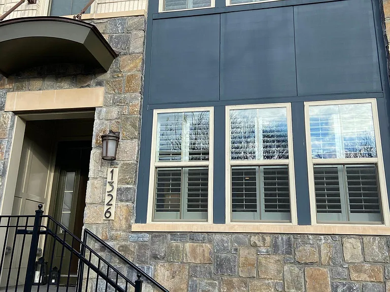 1326 S Rolfe St — Photo 1