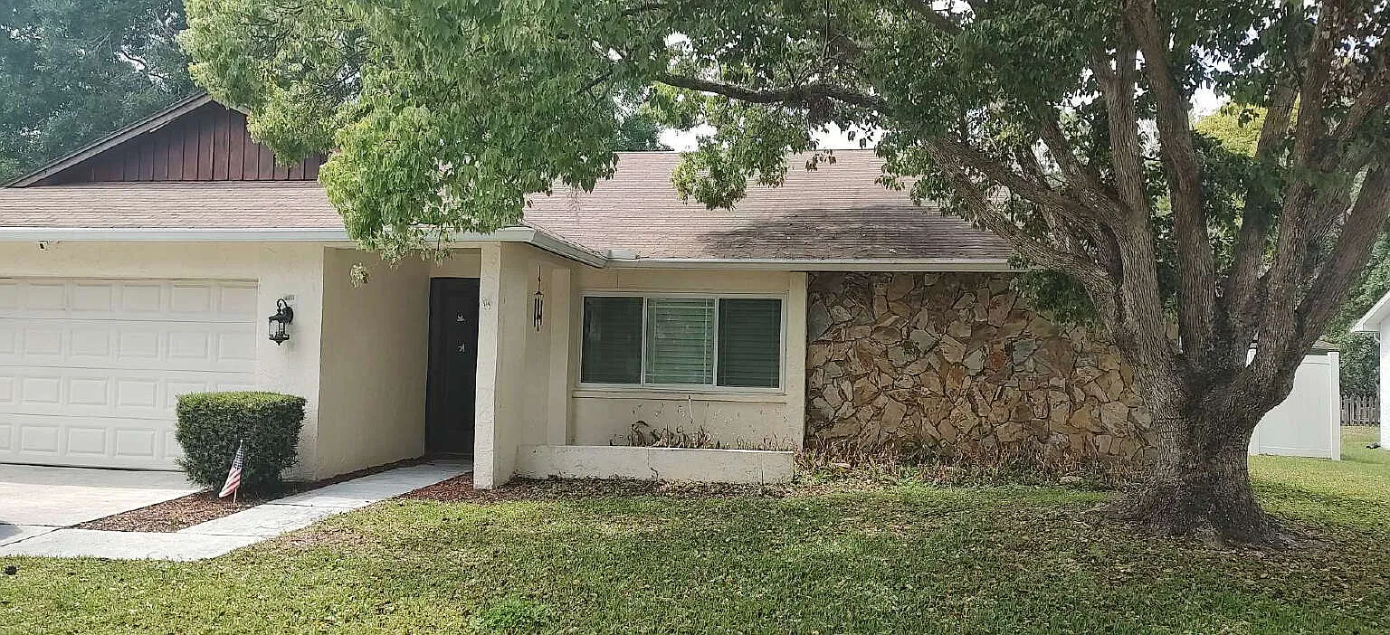 2 bed, 2.0 bath, 1296 sqft, $2,300 — Photo 1
