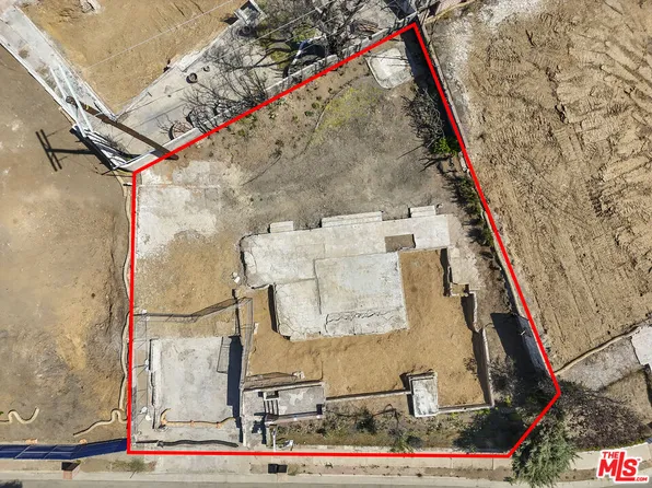 884 Oreo Pl, Pacific Palisades, CA 90272