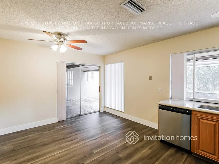 11860 NW 29th Pl — Photo 6