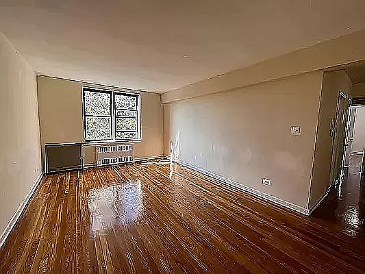 1st image of 140-55 Burden Cres #2A