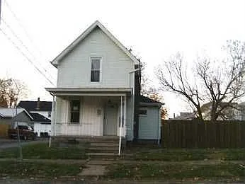 616 Green Ave SW photo 1
