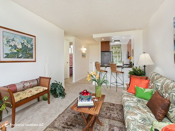 5th image of 949 Ala Nanala St APT 1203