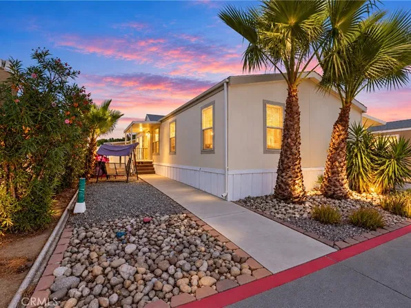 913 S Grand Ave Space 102, San Jacinto, CA 92582