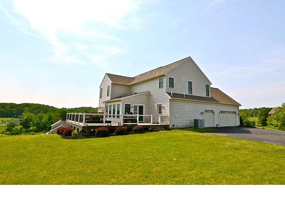 2nd image of 52 Sage Dr