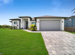 1143 NW 27th Pl, Cape Coral, FL 33993