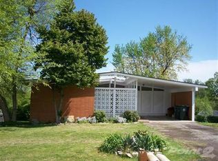 1165 Armstrong Mill Rd, Lexington, KY 40517