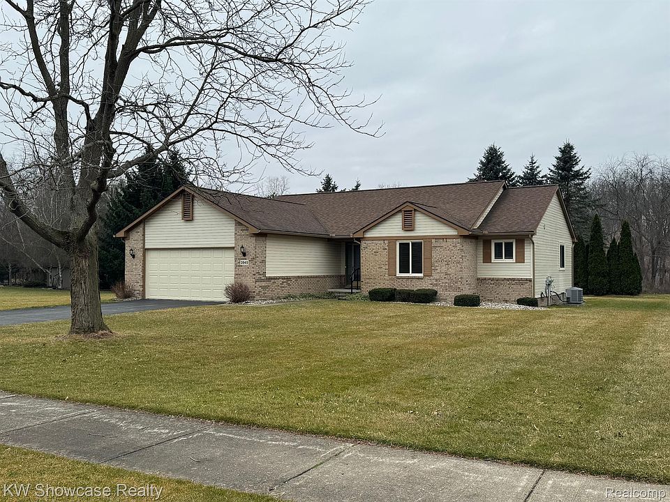 1st image of 3945 Centennial Dr