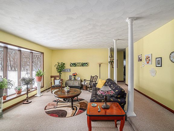 4th image of 7217 W U Ave