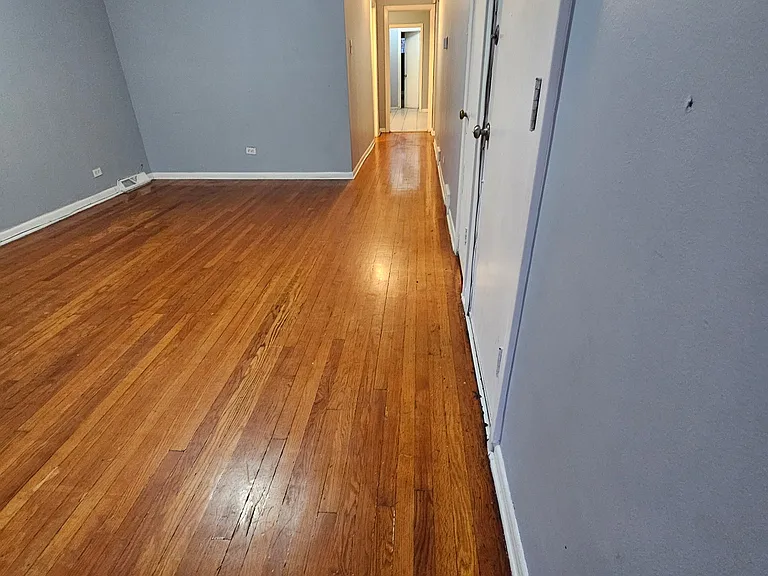 7814 S Essex Ave #1 — Photo 3