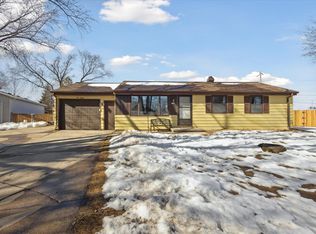 120 Blithe St, Green Bay, WI 54303