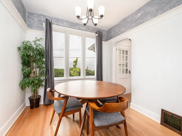 2605 27th St, Vernon, BC V1T 4W1