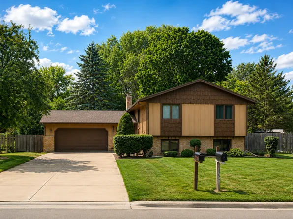 7709 Ewing Ave N, Brooklyn Park, MN 55443