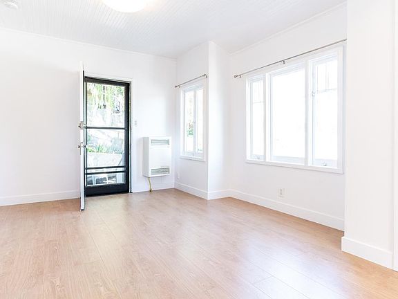 5th image of 2046 Vestal Ave