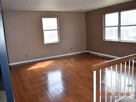 2nd image of 64 Teri Ln