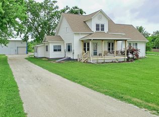 415 S Vine St, Cambridge, IA 50046