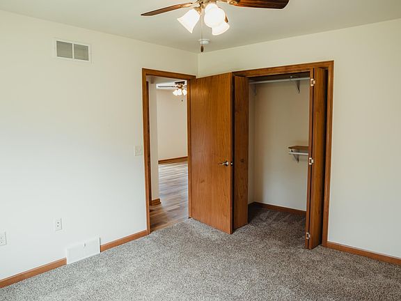 Left bedroom upper level