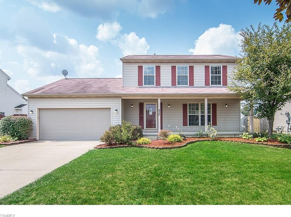 1st image of 537 Oakdale Cir