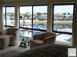 16461 Wimbledon Ln, Huntington Beach, CA 92649