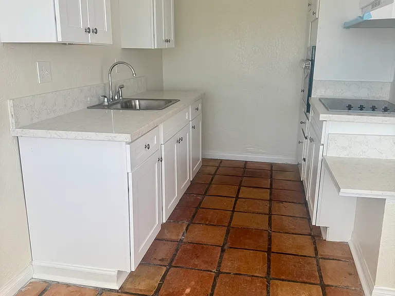 350 W Chino Canyon Rd #11 — Photo 3